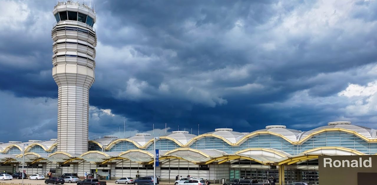 Icelandair DCA Terminal