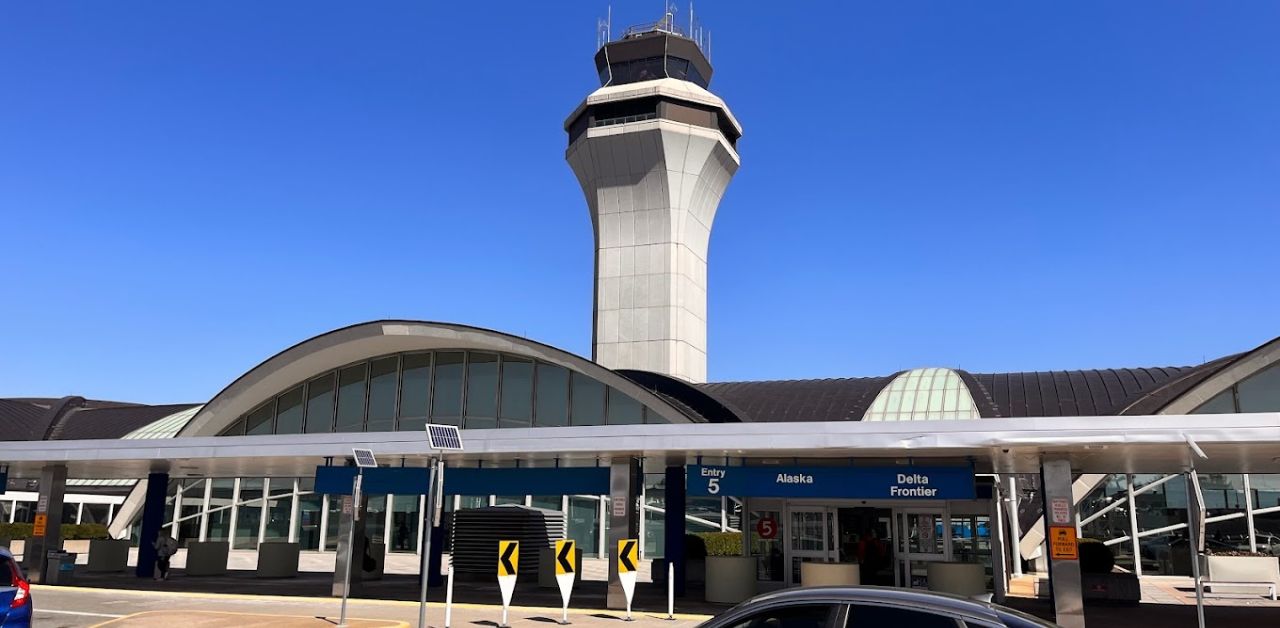 Icelandair STL Terminal